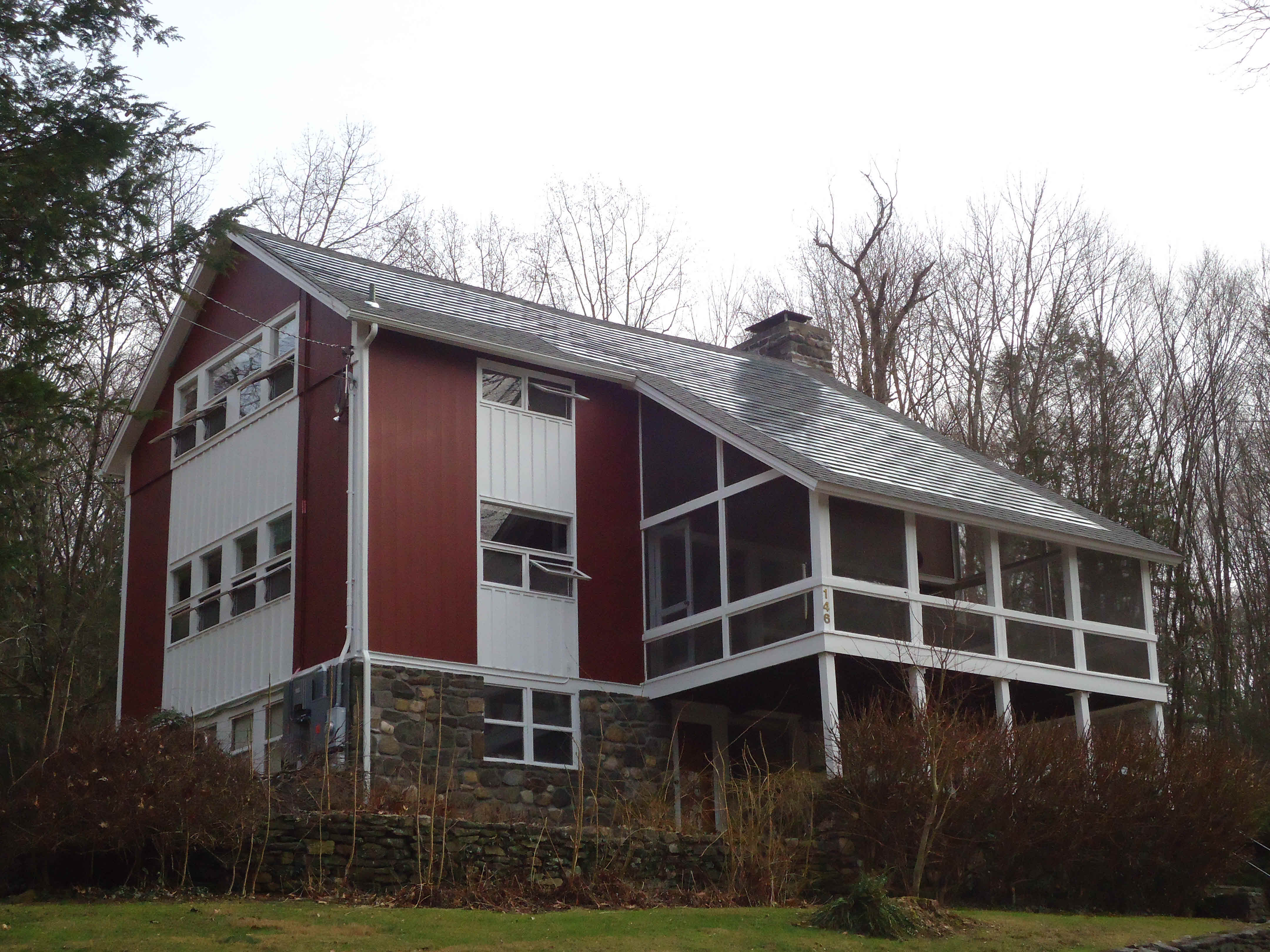 Building photograph for 146 HEMLOCK RD